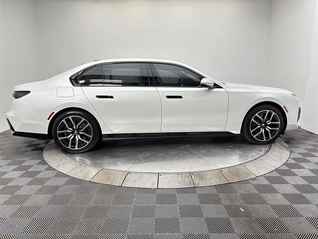 2023 BMW i7 photo 1