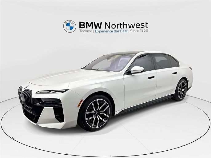 2023 BMW i7 photo 2