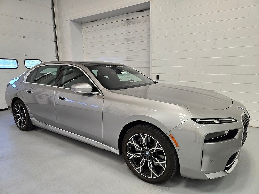 2025 BMW i7 xDrive60