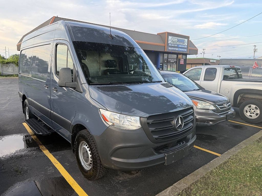 2019 Mercedes-Benz Sprinter 3500 144" WB Crew