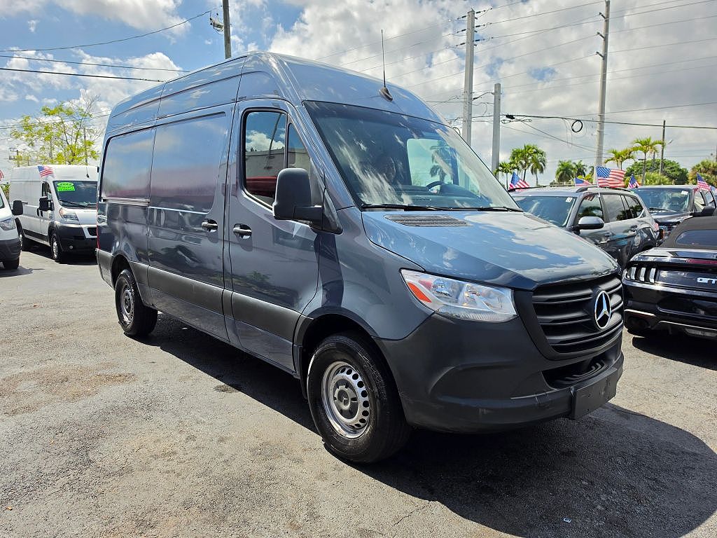2019 Mercedes-Benz Sprinter 3500 144" WB Crew
