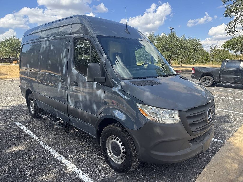 2019 Mercedes-Benz Sprinter 3500 144" WB Crew