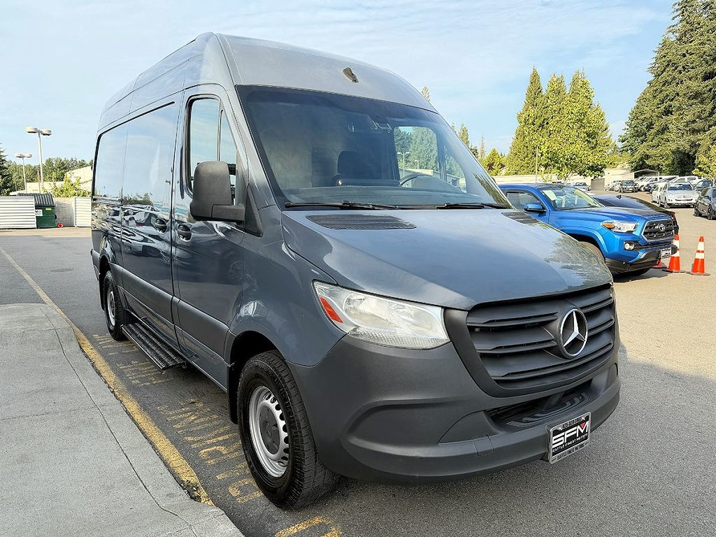 2019 Mercedes-Benz Sprinter 3500 144" WB Crew