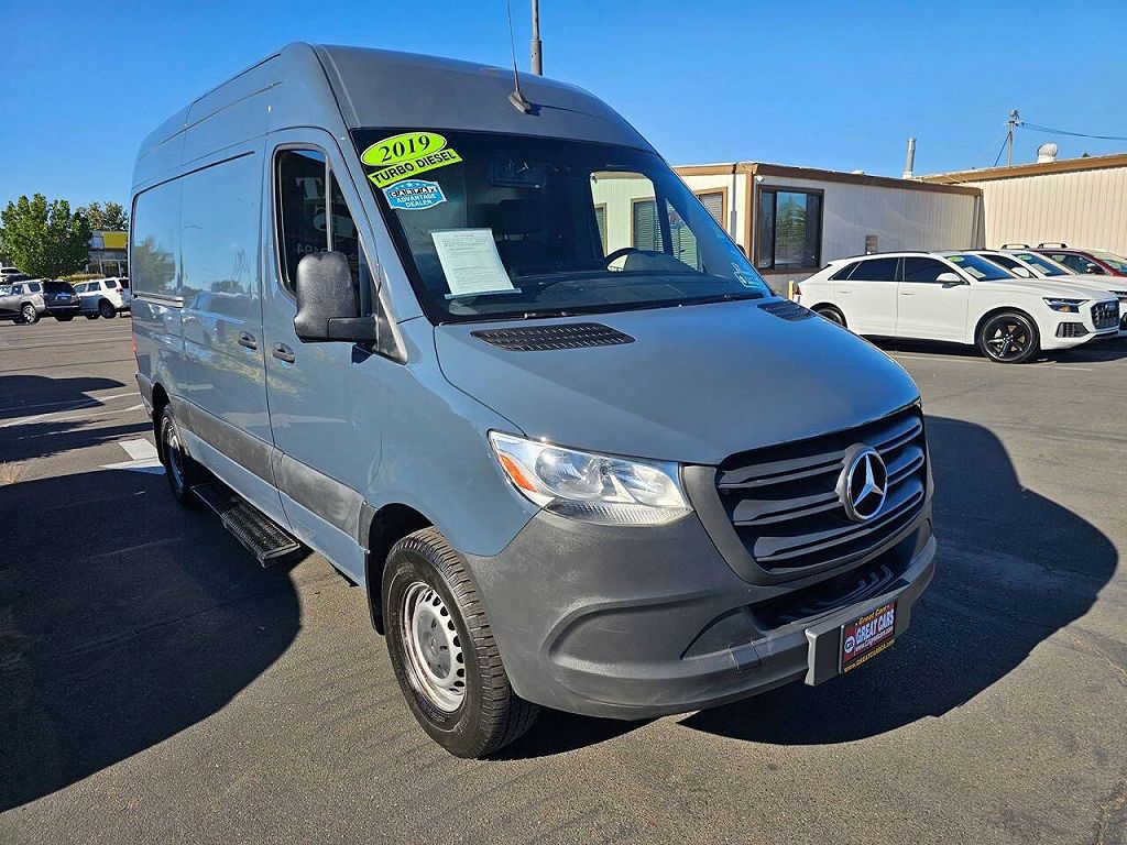 2019 Mercedes-Benz Sprinter 3500 144" WB Crew