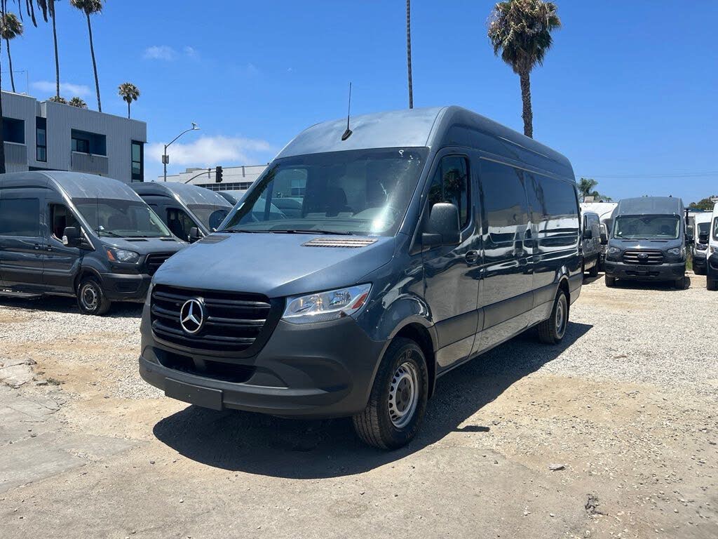 2019 Mercedes-Benz Sprinter 3500 170" WB Crew