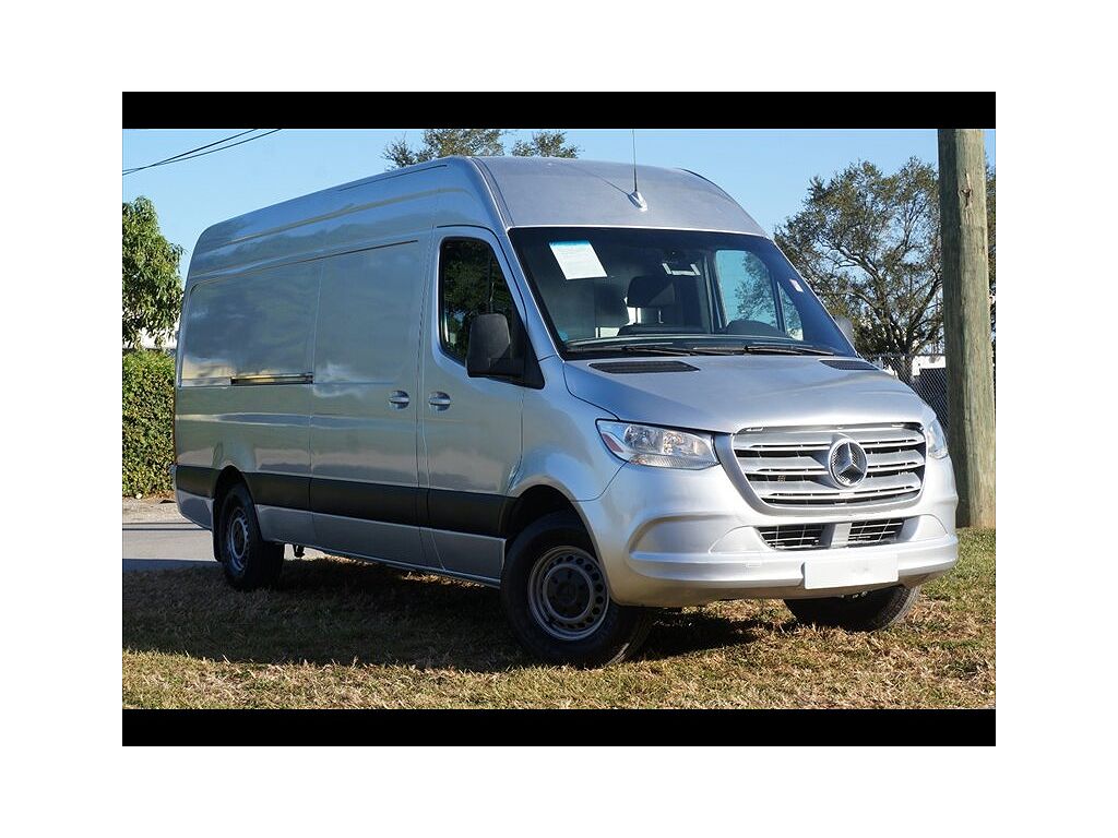 2019 Mercedes-Benz Sprinter 3500 170" WB Crew