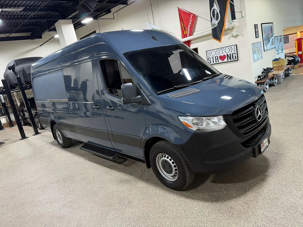 2019 Mercedes-Benz Sprinter 3500 170" WB Crew
