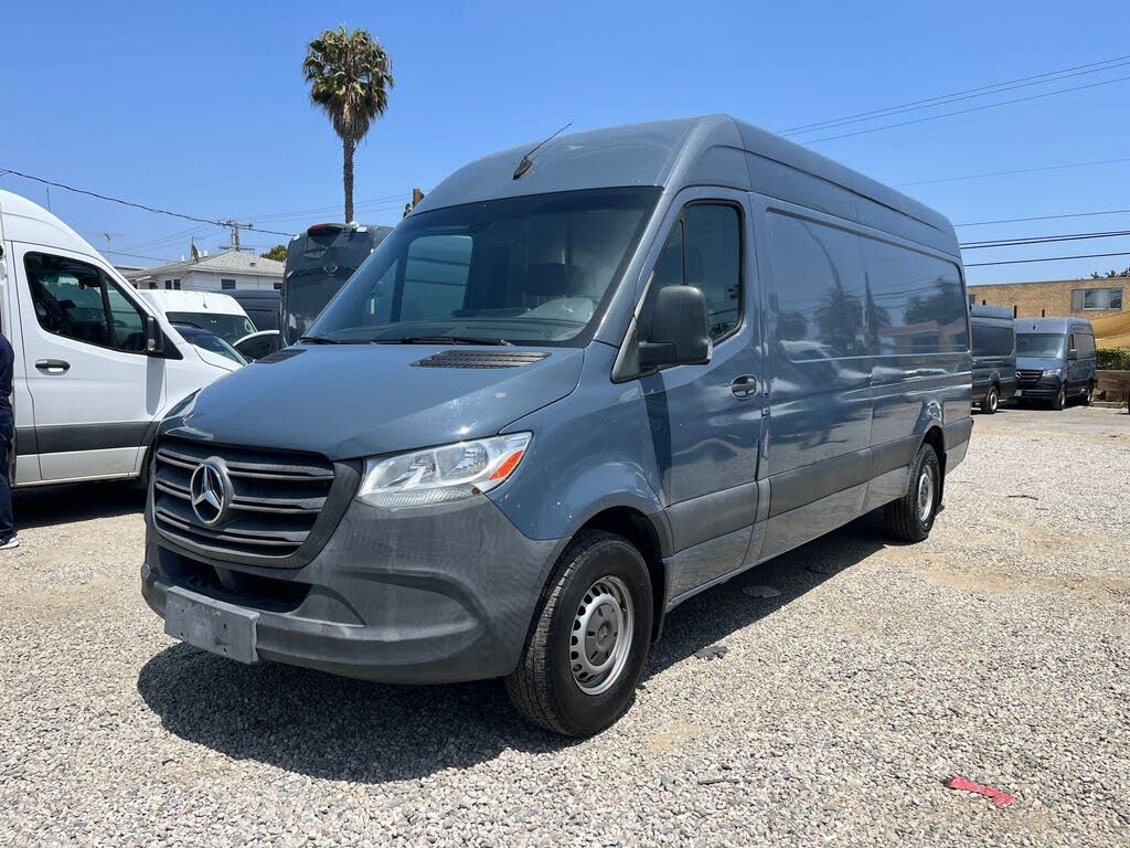 2019 Mercedes-Benz Sprinter 3500 170" WB Crew