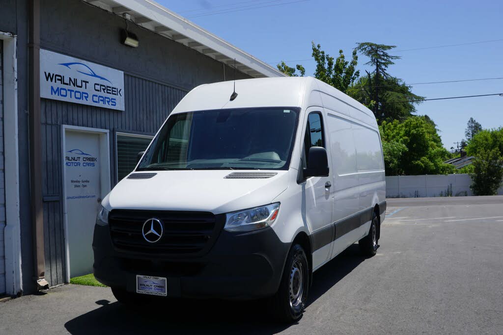 2019 Mercedes-Benz Sprinter 3500 170" WB Crew