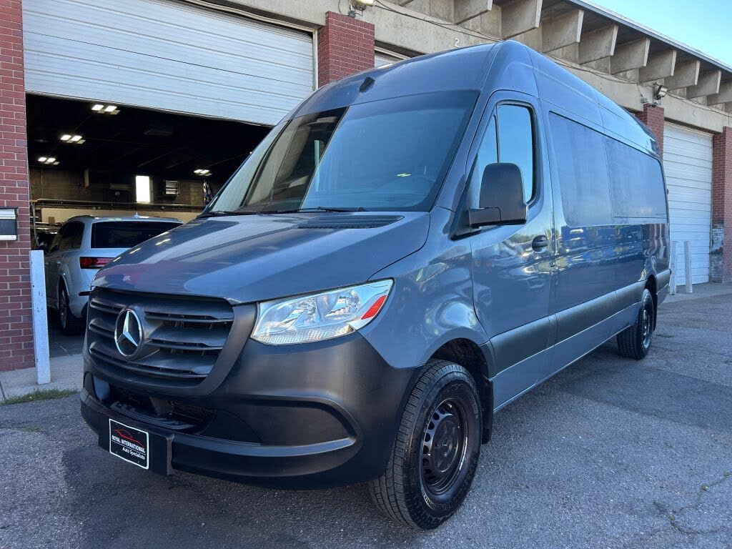 2019 Mercedes-Benz Sprinter 3500 170" WB Crew