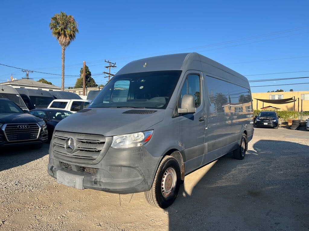 2019 Mercedes-Benz Sprinter 3500 170" WB Crew