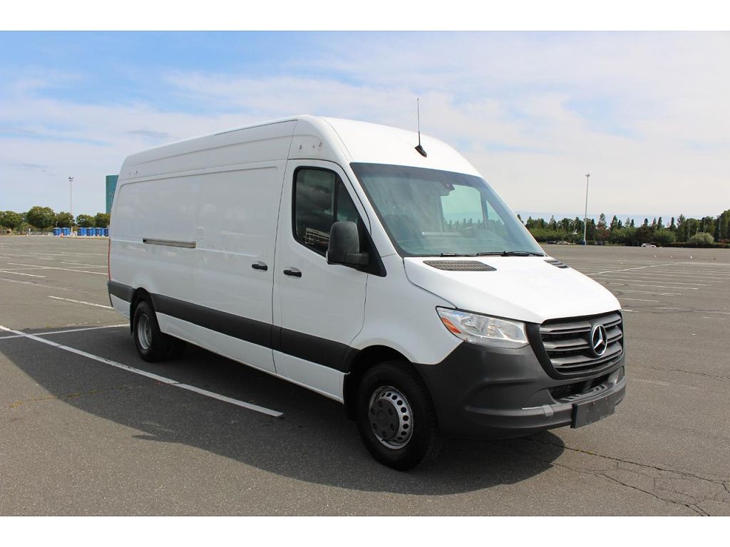 2019 Mercedes-Benz Sprinter 2500 170" WB Crew