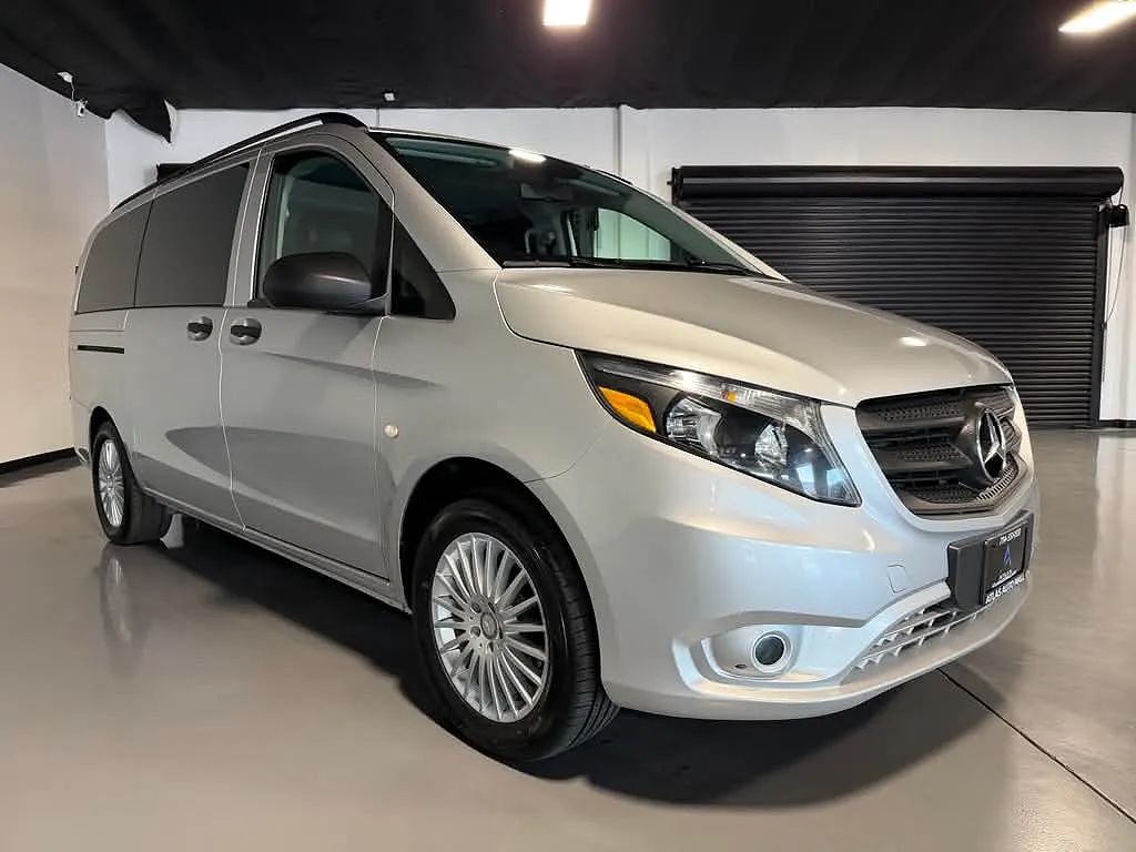 2017 Mercedes-Benz Metris Passenger