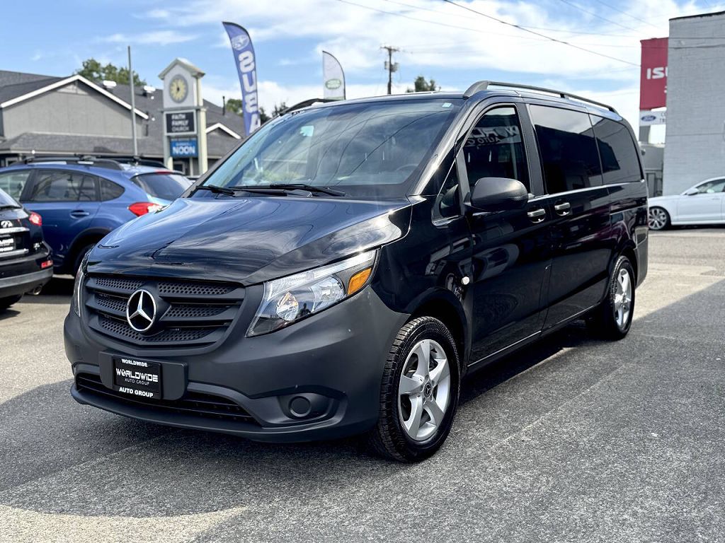 2018 Mercedes-Benz Metris Worker Passenger