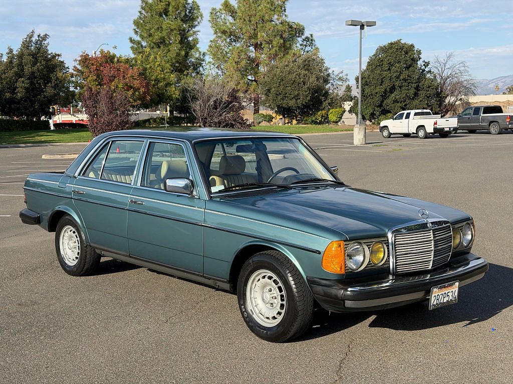 1985 Mercedes-Benz 300 DT