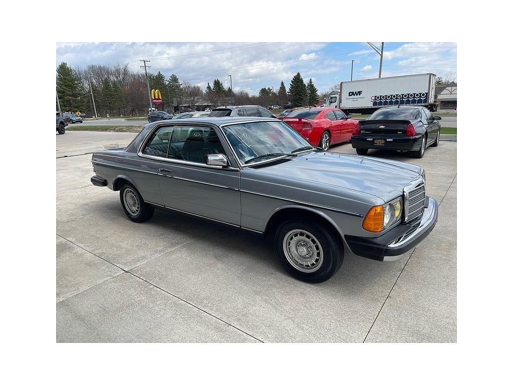 1984 Mercedes-Benz 300 CDT