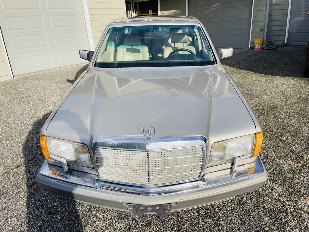1990 Mercedes-Benz 300-Class 300SE