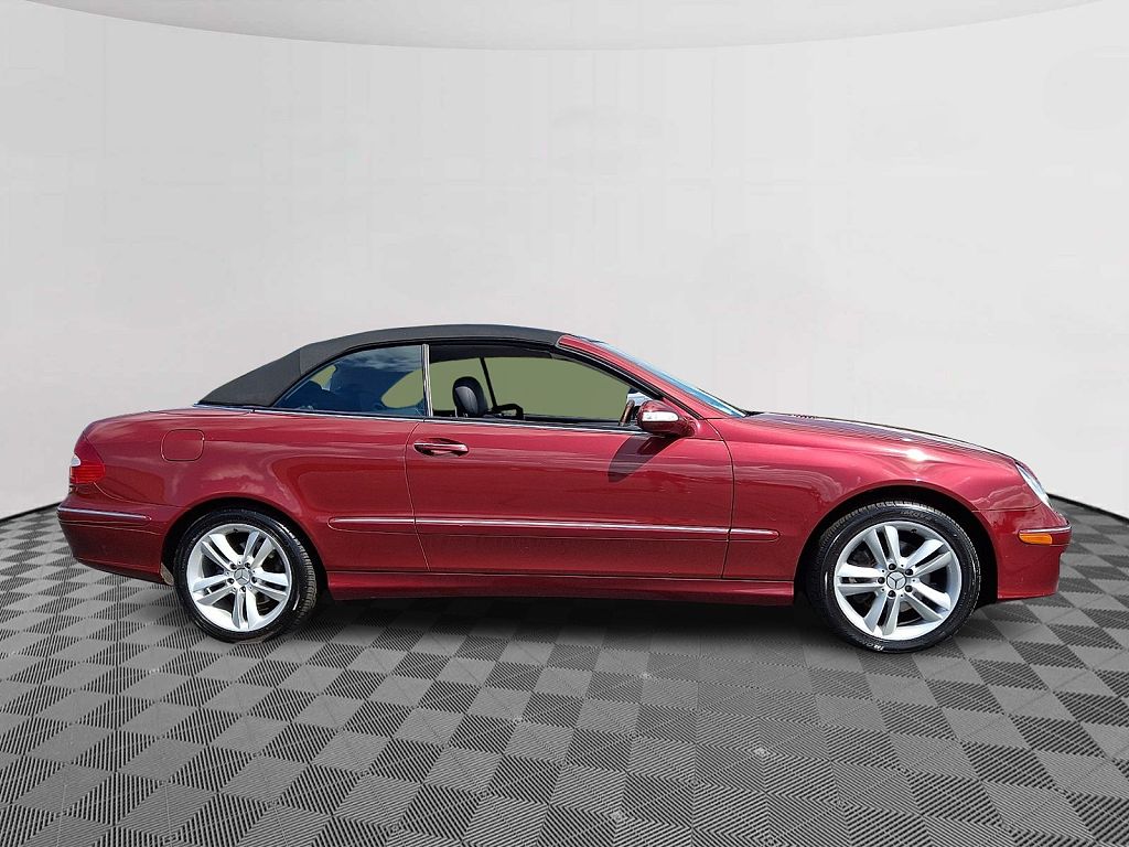 2006 Mercedes-Benz CLK-Class