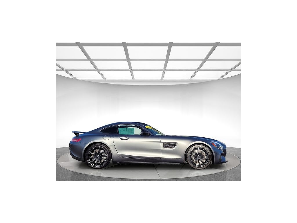 2017 Mercedes-Benz AMG GT