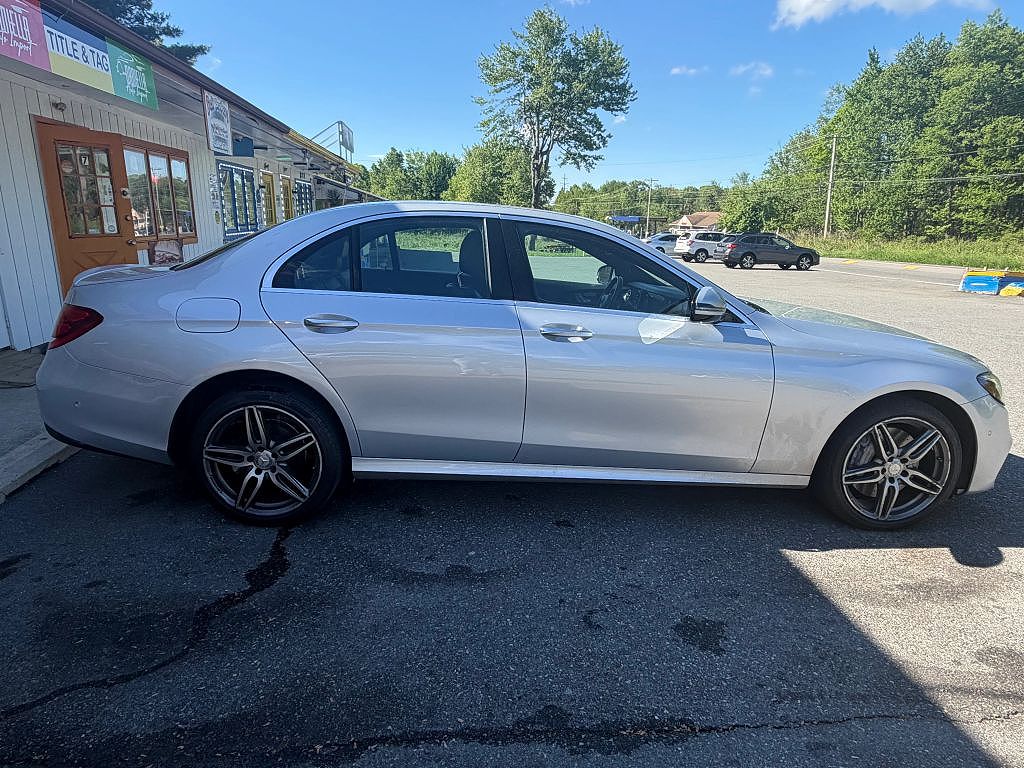 2017 Mercedes-Benz E-Class E 300 Luxury 4MATIC