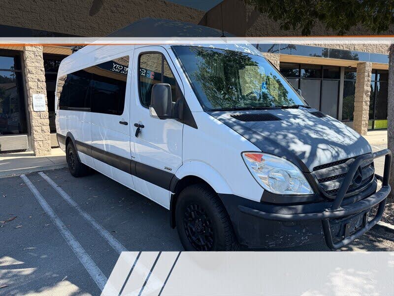 2011 Mercedes-Benz Sprinter 2500 170 WB Passenger