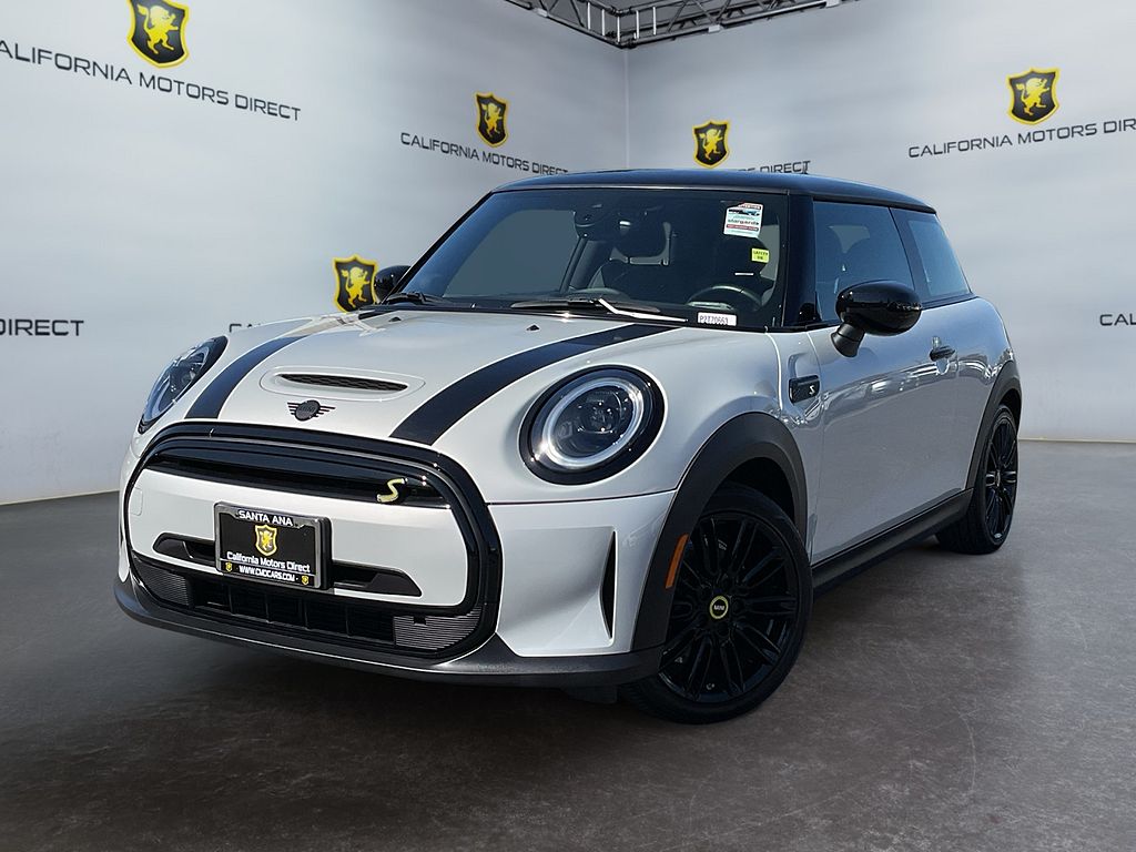 2023 MINI Hardtop 2 Door photo 1