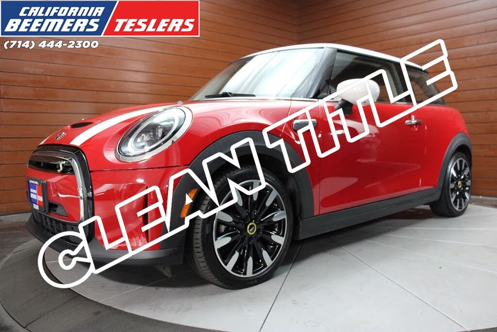 2022 MINI Hardtop 2 Door photo 1