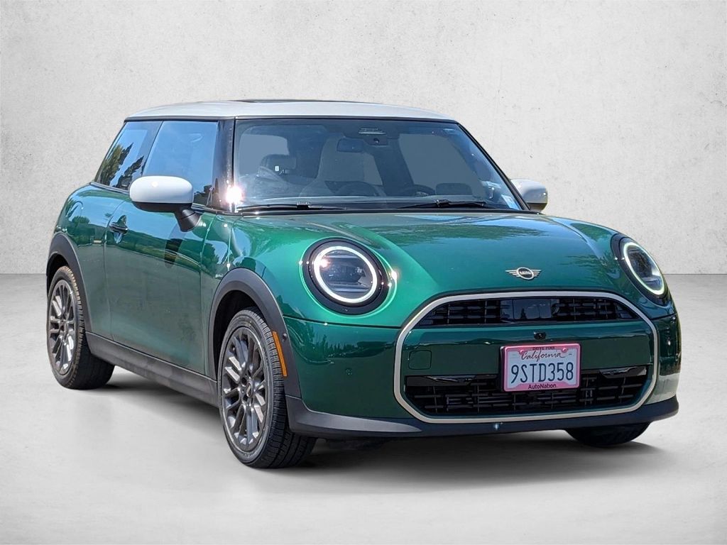 2025 MINI Hardtop 2 Door Signature