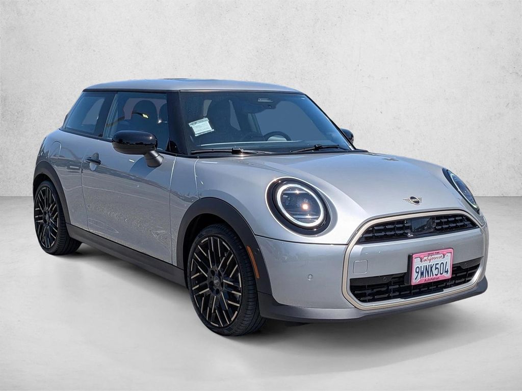2025 MINI Hardtop 2 Door Signature