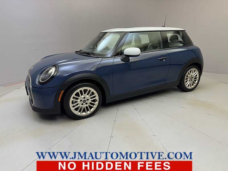 2025 MINI Hardtop 2 Door Signature