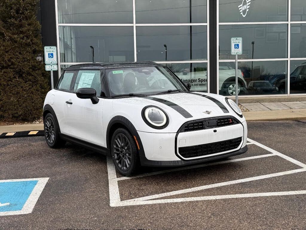 2026 MINI Cooper S Iconic