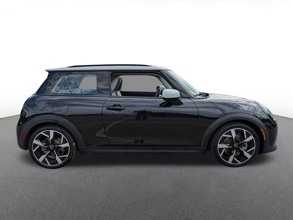 2025 Mini Cooper S Iconic