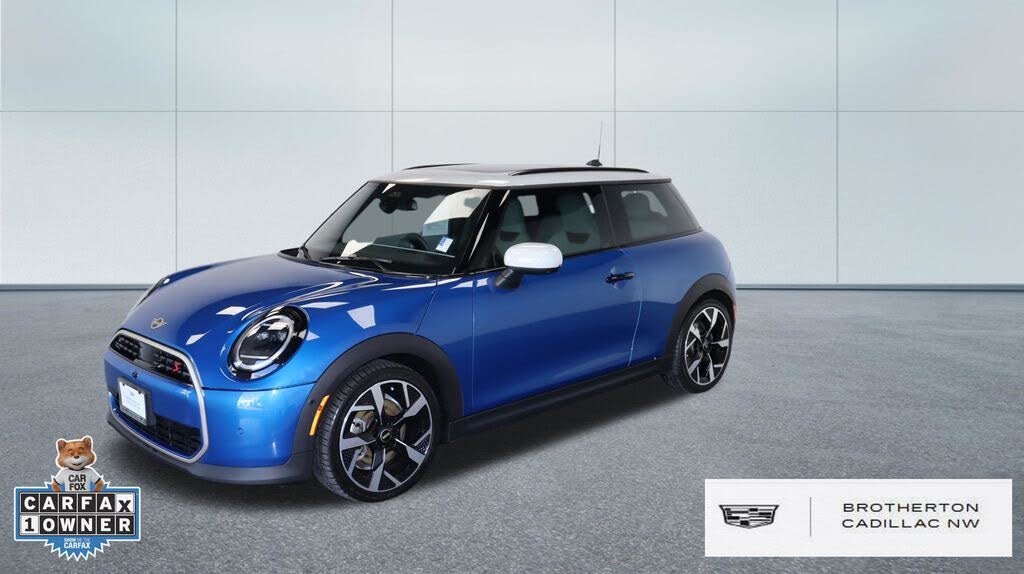 2025 MINI Cooper S Iconic