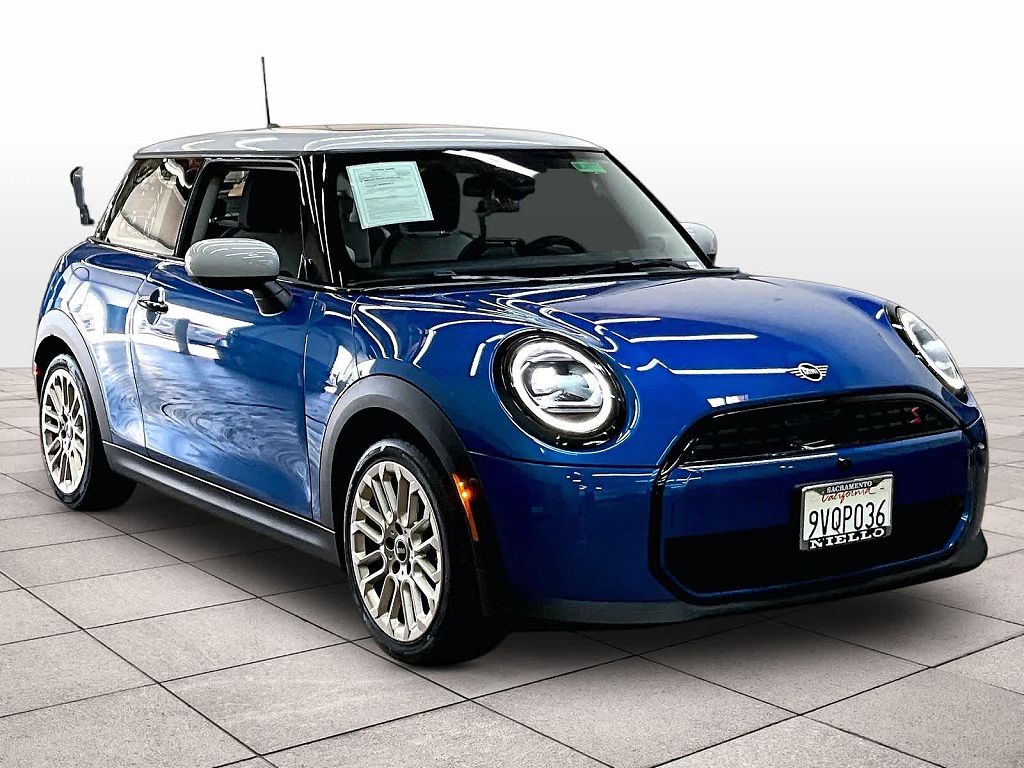 2026 MINI Cooper S Iconic