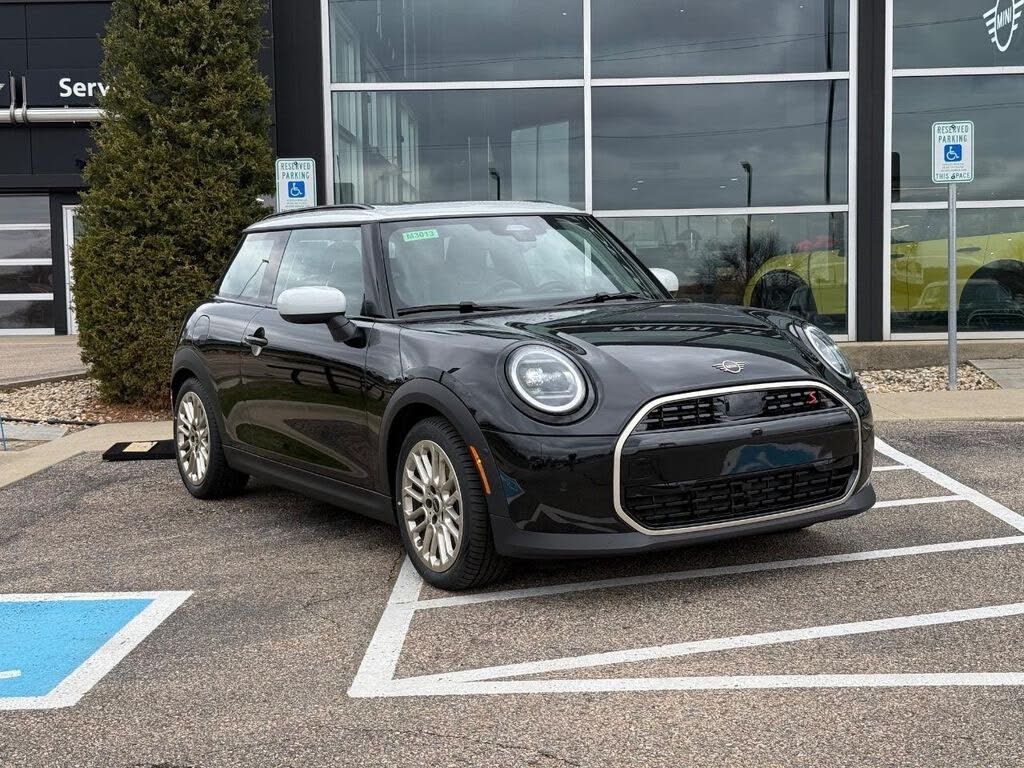 2026 MINI Cooper S Iconic
