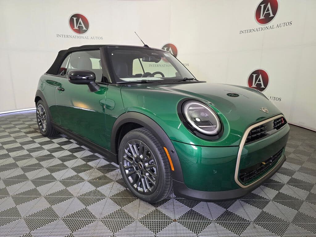2026 MINI Convertible Signature Plus