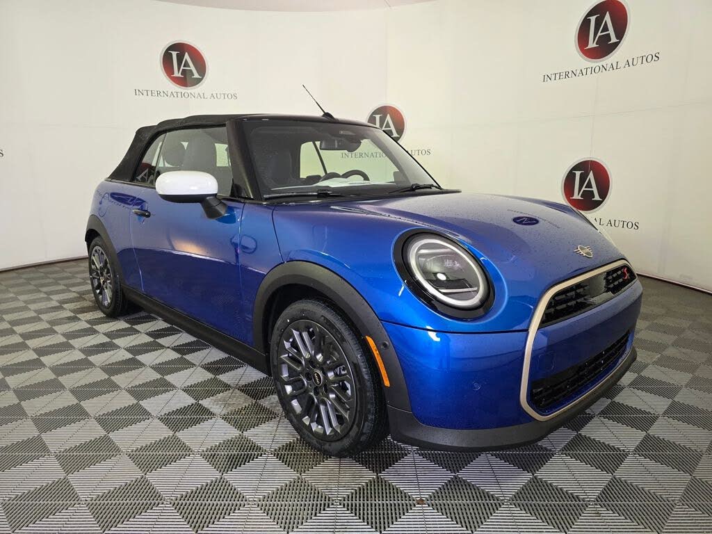 2026 MINI Convertible Signature Plus