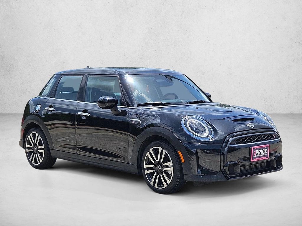 2023 MINI Hardtop Cooper S Classic