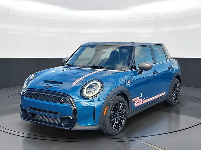 2023 MINI Hardtop 4 Door Signature