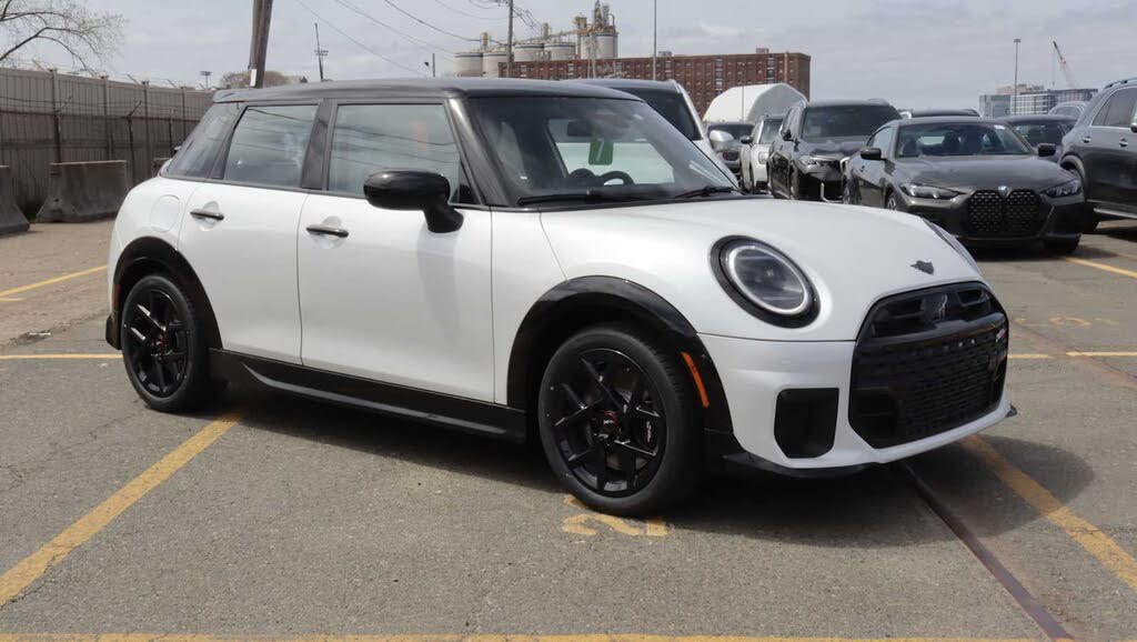 2026 MINI Cooper S Iconic