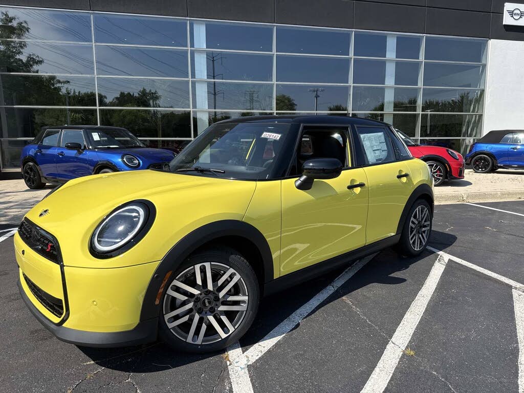 2026 MINI Hardtop 4 Door S Signature