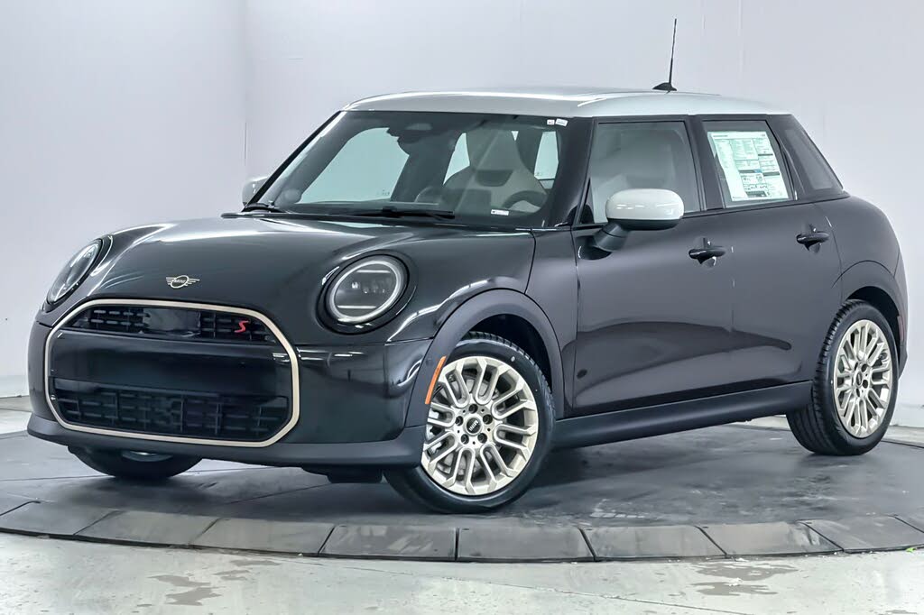 2026 MINI Hardtop 4 Door S Signature