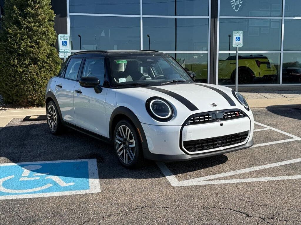 2026 MINI Cooper S Iconic