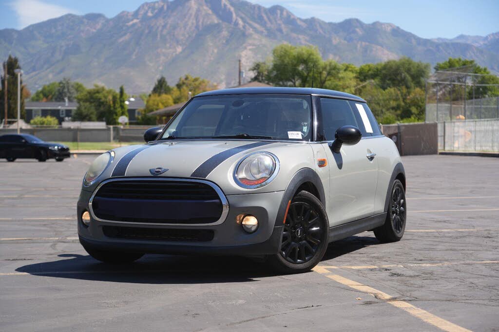 2017 MINI Hardtop 2 Door Cooper