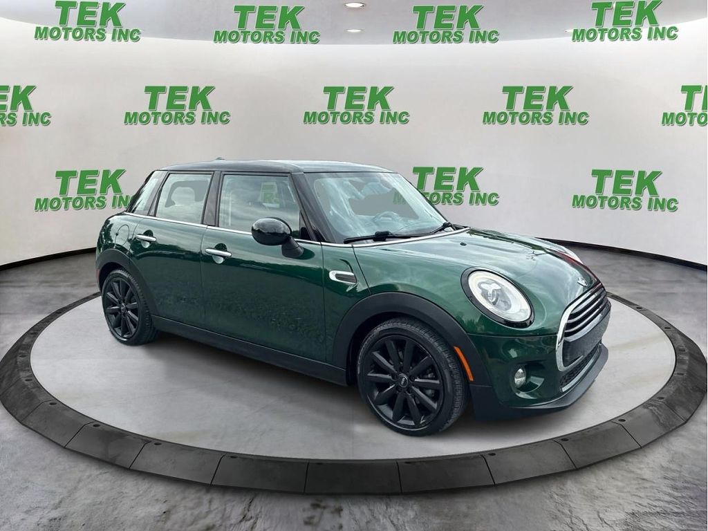 2017 MINI Cooper Base 4D Hatchback