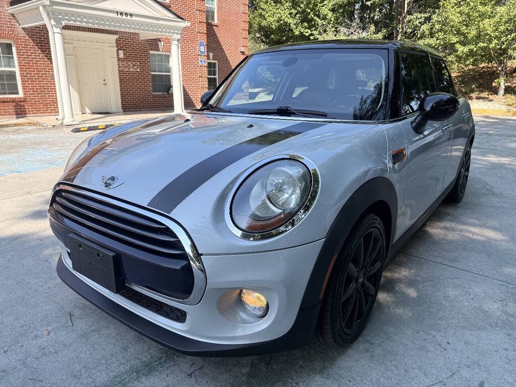 2017 MINI Hardtop 4 Door Cooper
