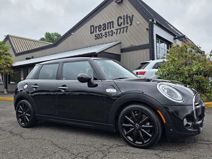 2018 MINI Hardtop Fwd 4 Door Cooper S Hatchback 4d Navigation System &Panoramic