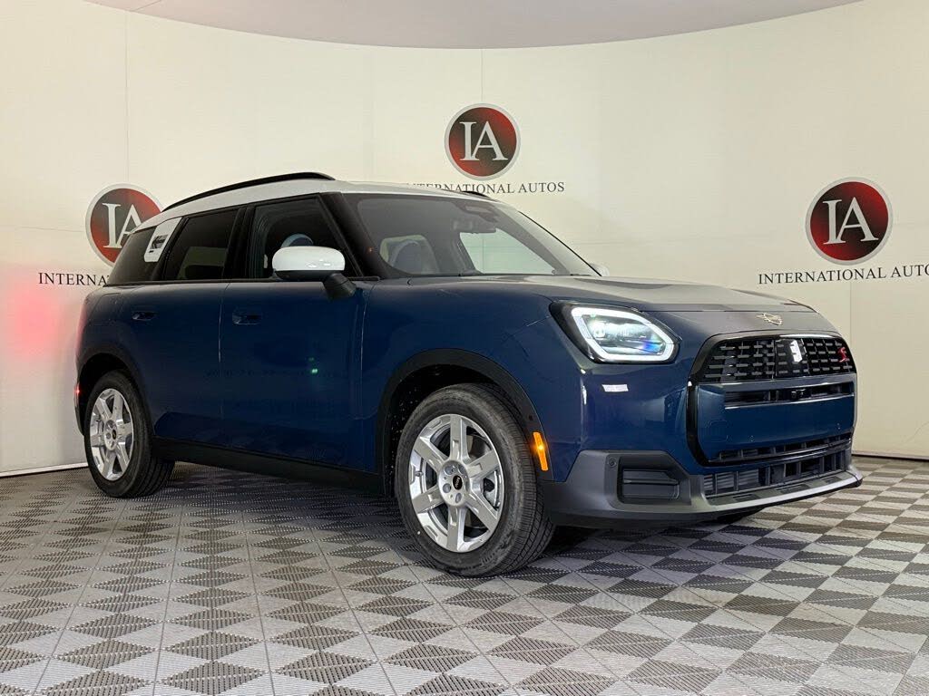 2026 MINI Countryman Iconic