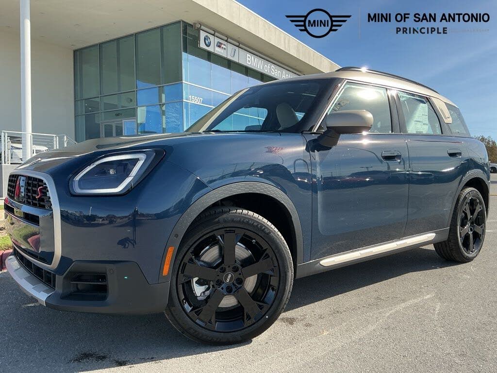 2026 MINI Countryman S ALL4 Signature Plus