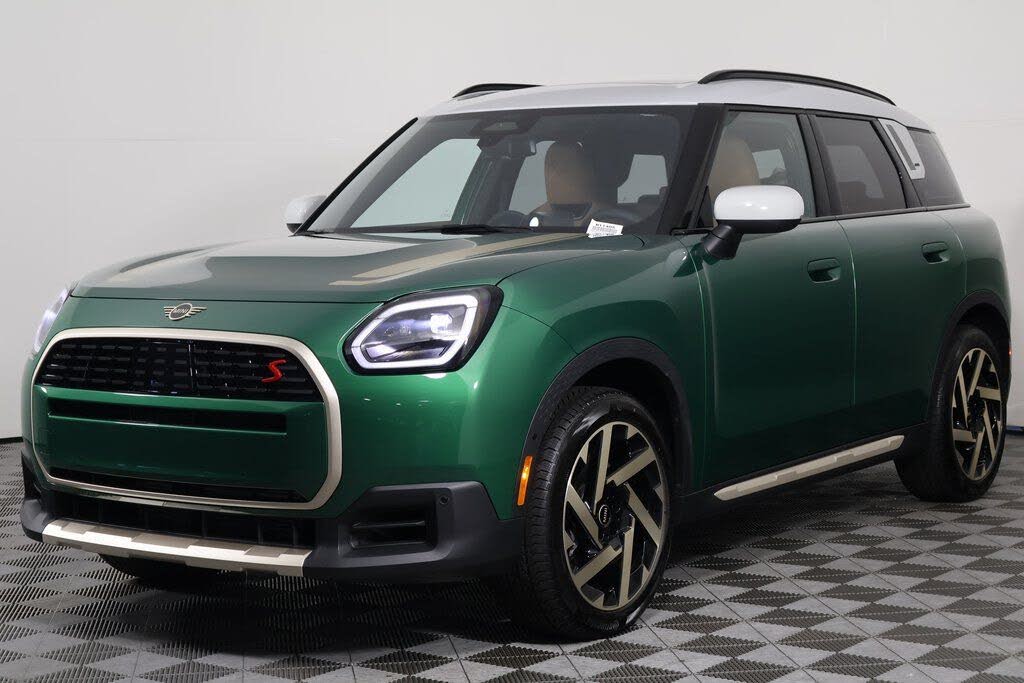 2027 MINI Cooper Countryman S ALL4 Oxford Edition